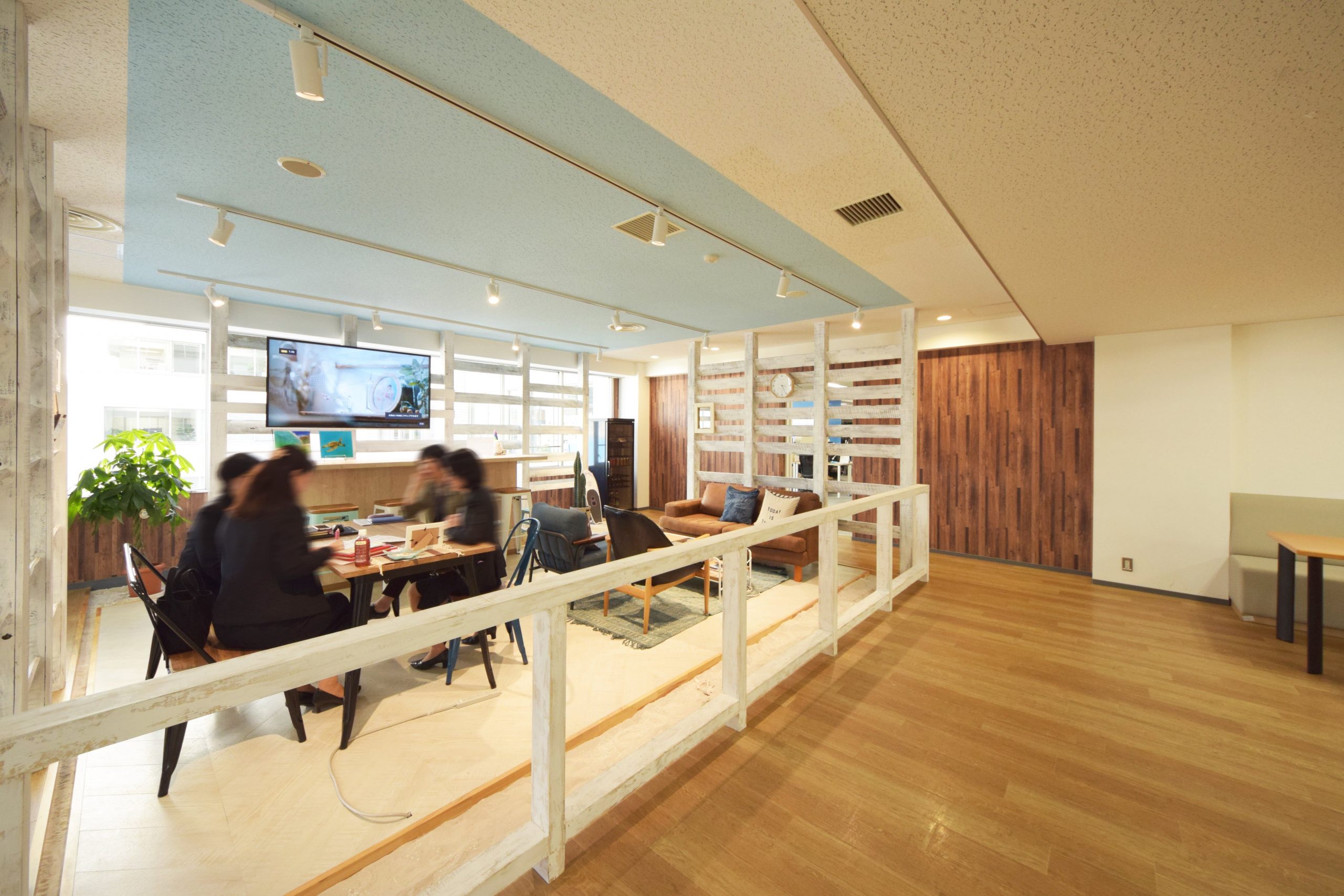わずか1ヶ月で導入完了。組織の全体像を可視化し、離職や人材異動における真の課題を特定